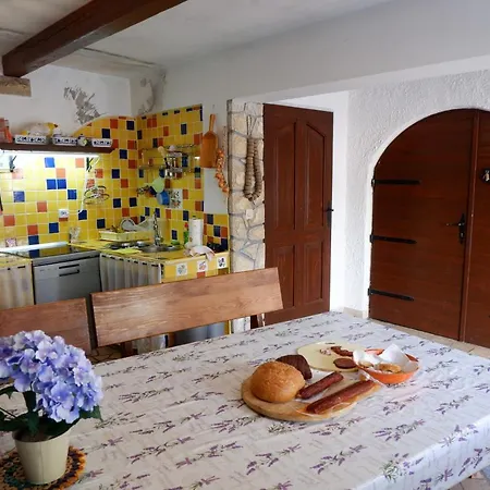 Apartment Domi Selce